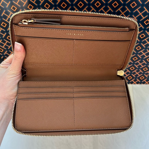 Tory Burch Emerson Zip Continental Wallet Moose Gold Tan Brown - Picture 11 of 12